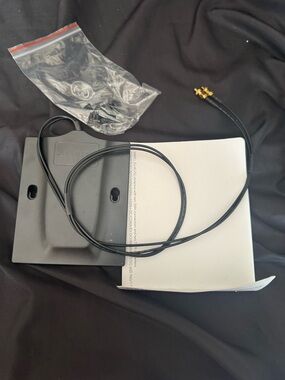 NETGEAR Black Indoor HDTV Antenna with Coax Cable and Mount Clips